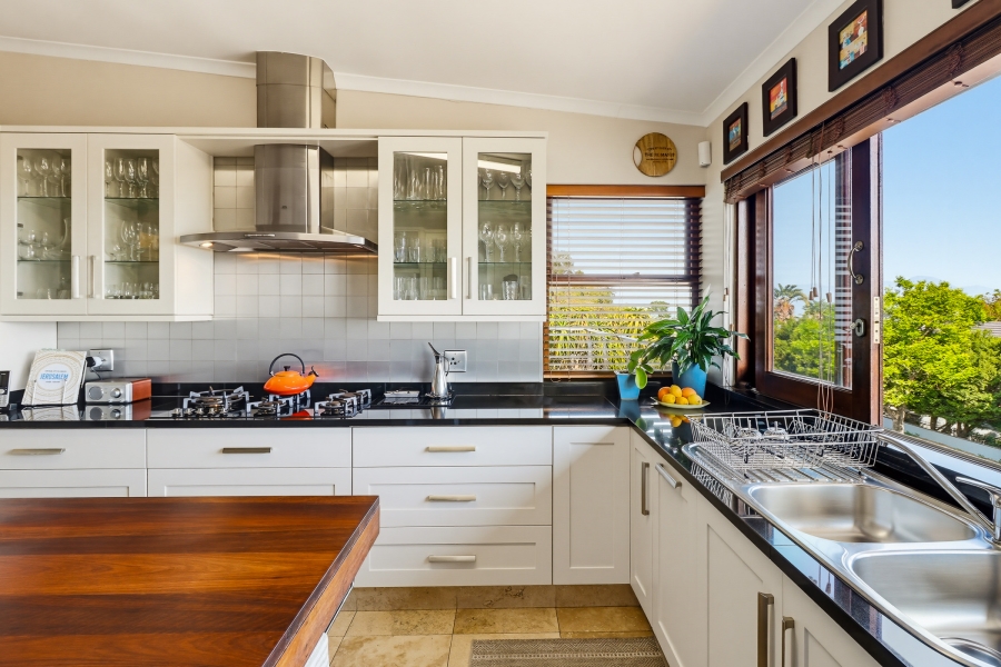 5 Bedroom Property for Sale in Monte Sereno Western Cape